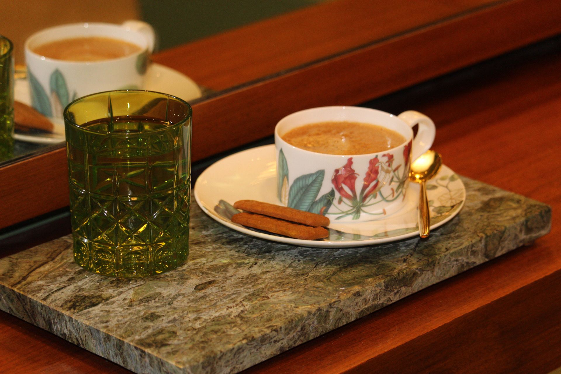 Kaffee und Erfrischung im Salon